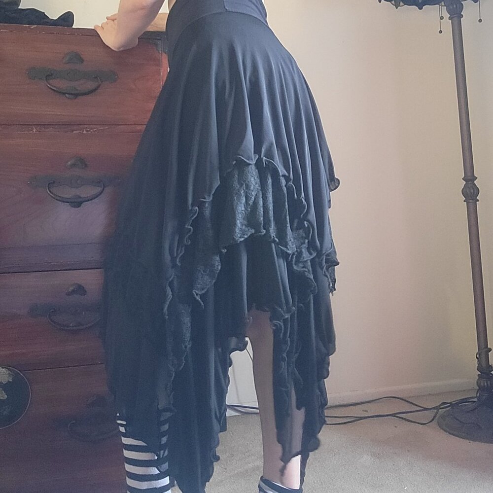 Pixie goth tiered skirt